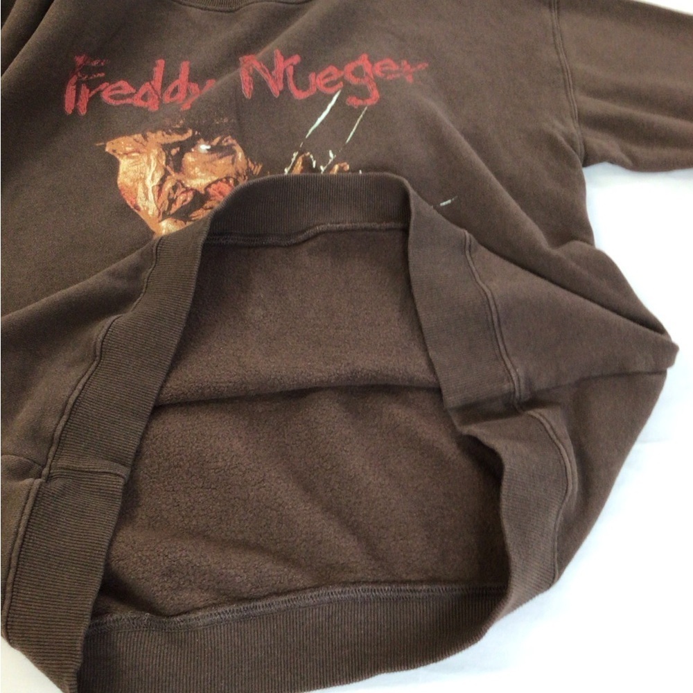 NWT A NIGHTMARE ON ELM STREET Brown Freddy Krueger Swrstshirt, Size Medium - Picture 16 of 16